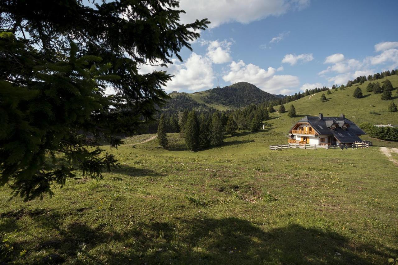 Apartment Jezerca - Krvavec ツェルクニェ・ナ・ゴレニスケム エクステリア 写真